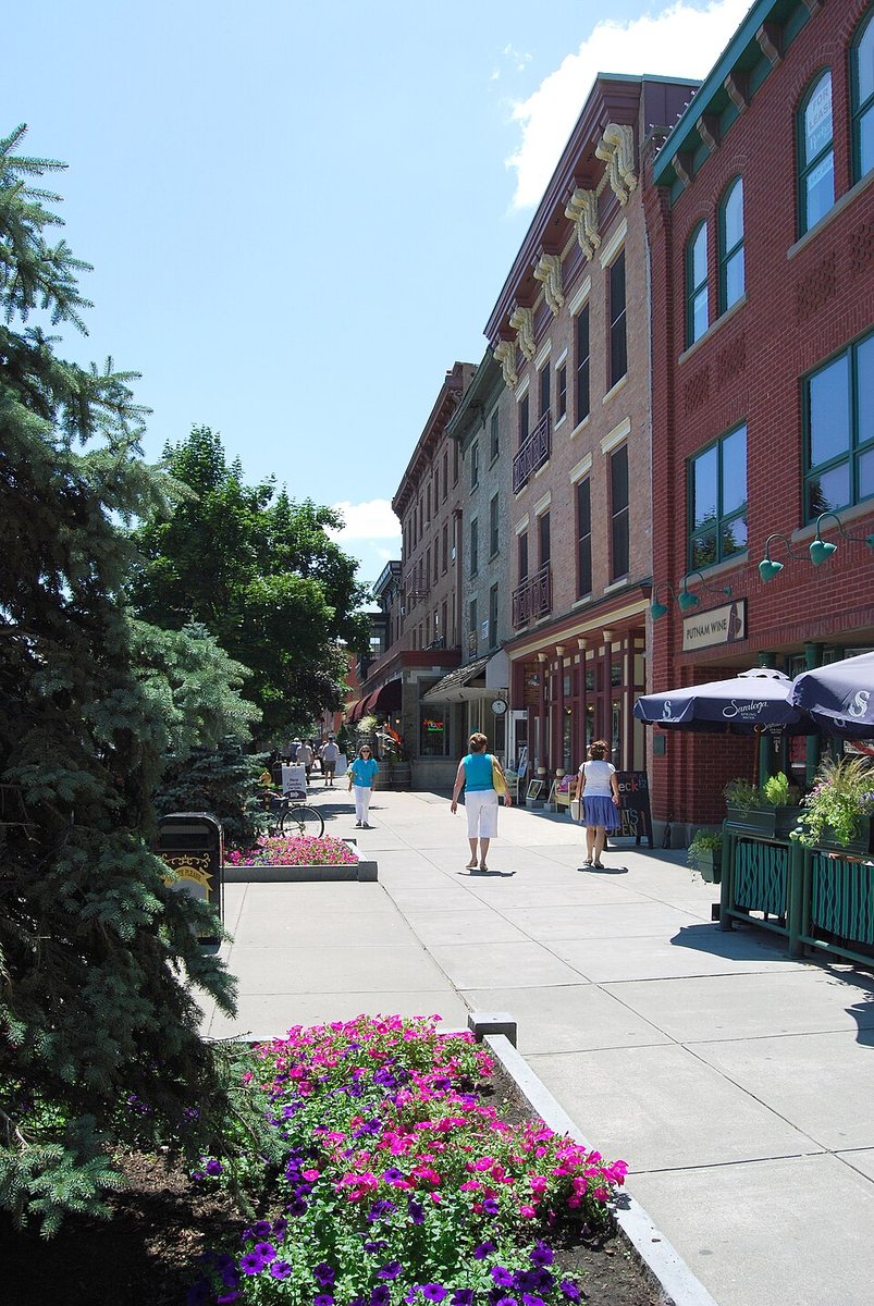 Downtown Redmond, WA - Saratoga County - Wikipedia